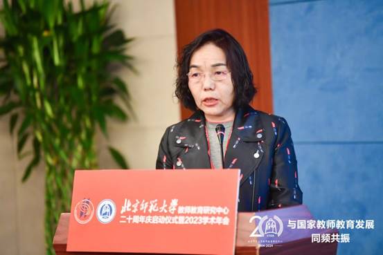 8d87ae2eeea44bbd822434193d4c1d1